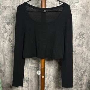 Black Long Sleeve Ribbed Crop Top